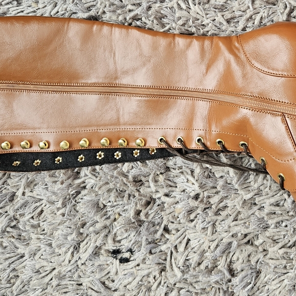 Lace Up Boots size 7 1/2 - Picture 8 of 10